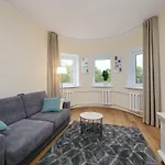Cozy&Quiet, 5 Floor, 800 Meters From Harbour